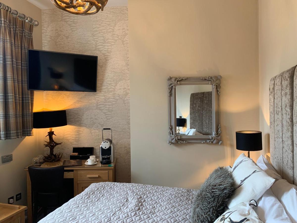 The Wheatsheaf Hotel, Sandbach Exteriér fotografie A room at the hotel